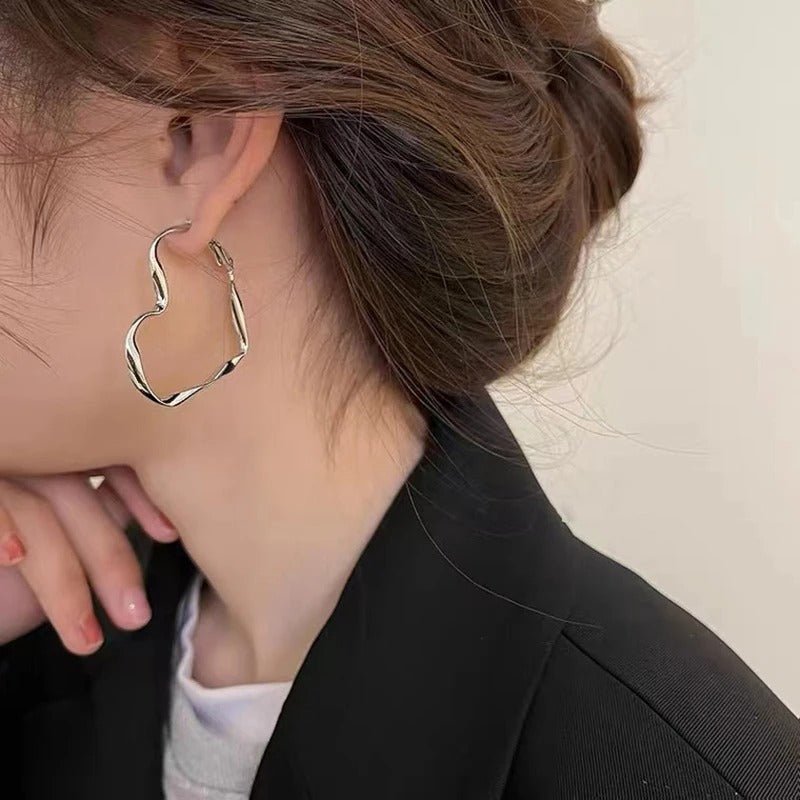 Hollow Heart Design Earring - Jewel Glimpse