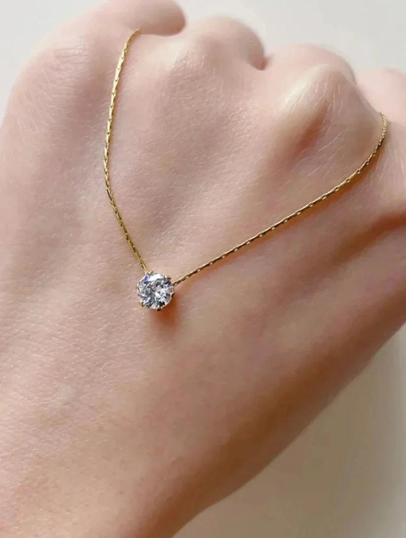 One Diamond Necklace 18k - Jewel Glimpse